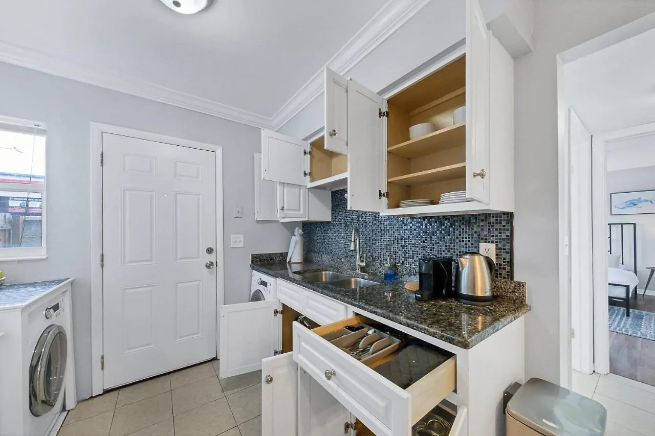 タンパUnique 1Br With Garden Near Downtown Clearwaterアパートメント 0*, タンパ
