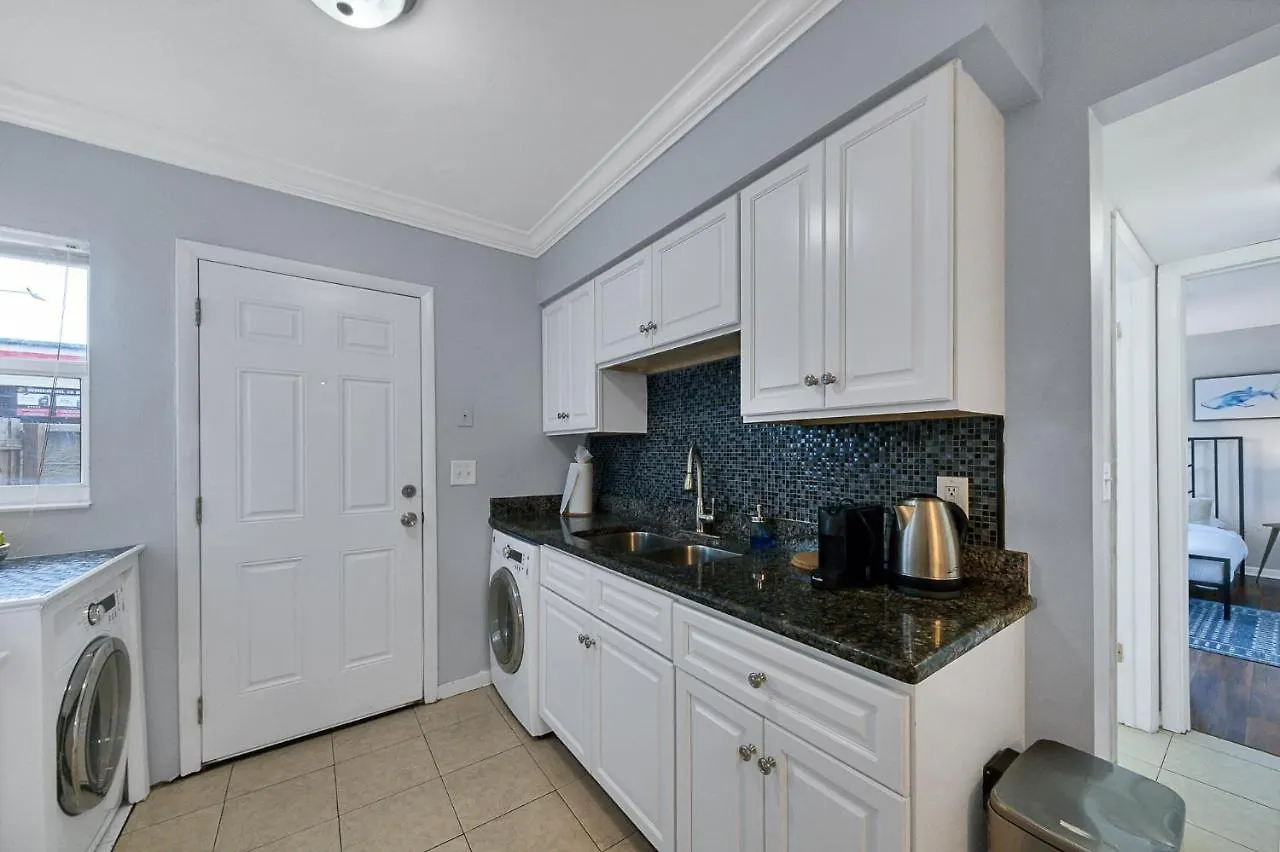 アパート タンパUnique 1Br With Garden Near Downtown Clearwaterアパートメント