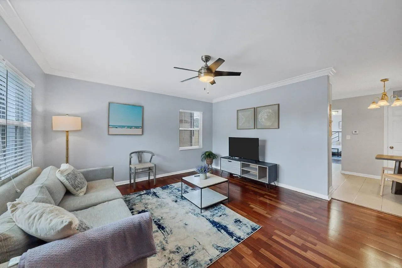 アパート タンパUnique 1Br With Garden Near Downtown Clearwaterアパートメント